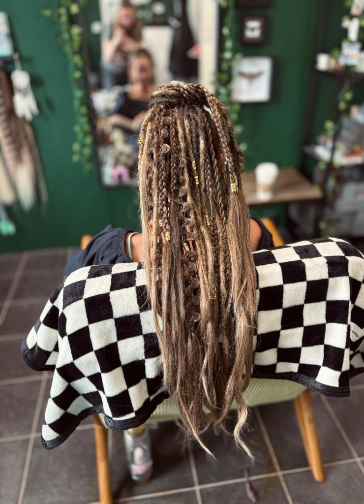 Blonde locs with lace & beads