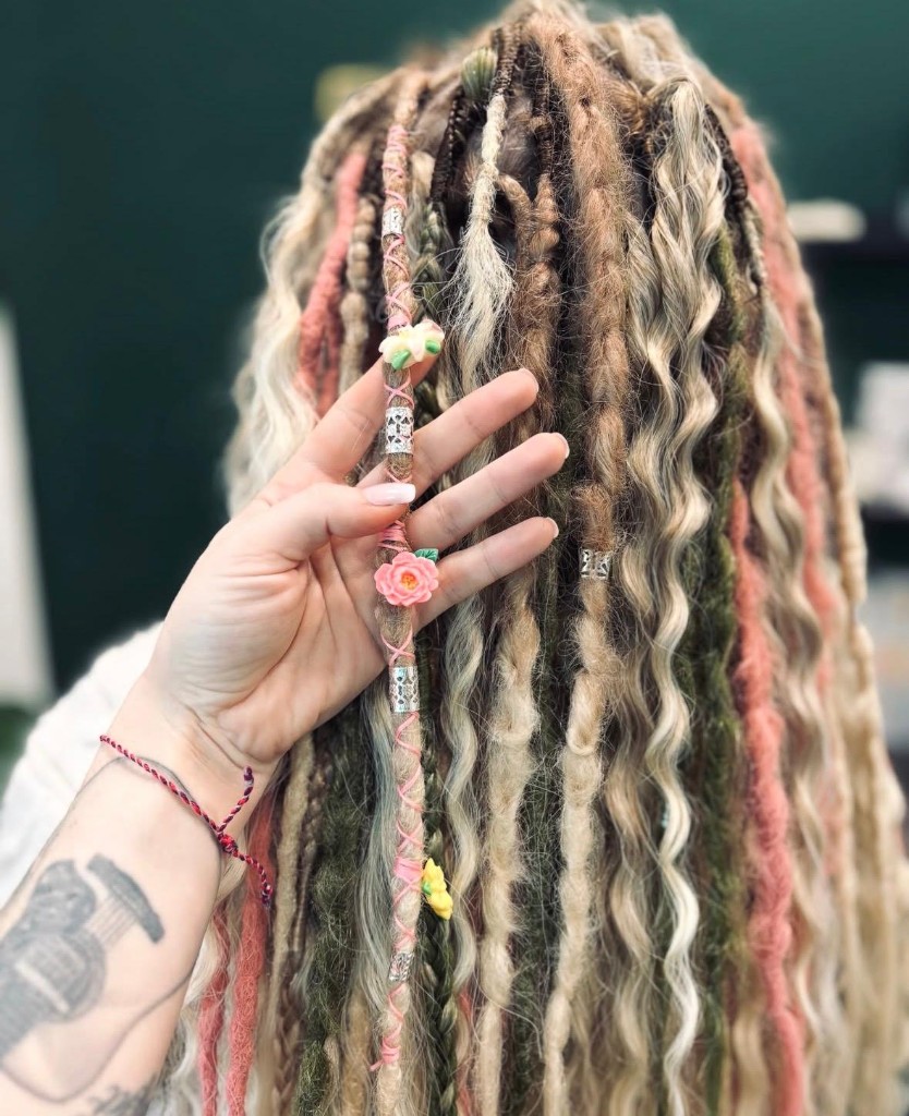 Straight hair & loc accents